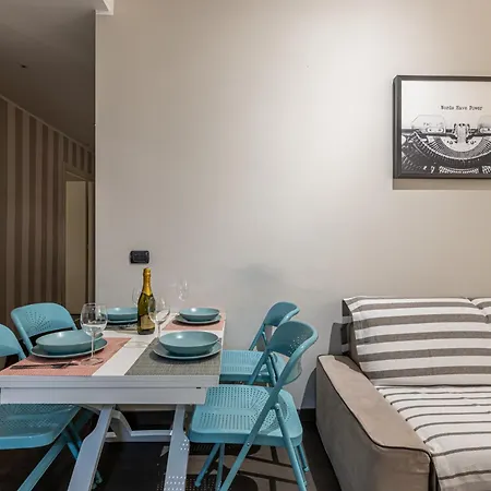 Apartamento Sant' Ambrogio Flat *