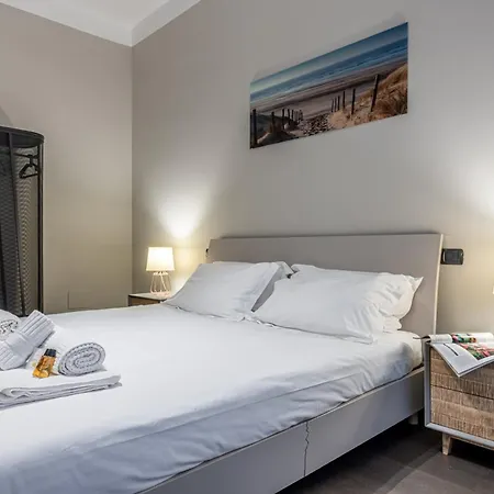 Sant' Ambrogio Flat Milão