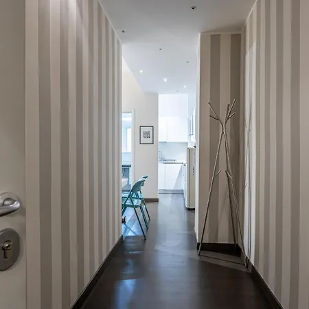 Apartamento Sant' Ambrogio Flat Milán